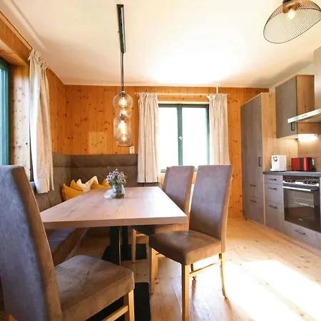 Sound Of Music Panorama Apartmán *